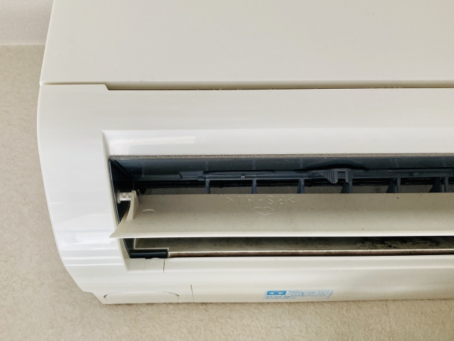 エアコン　ルーバー