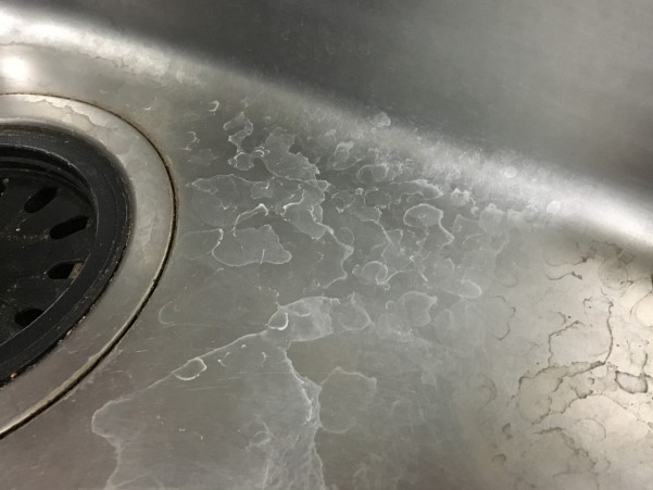 茨城水戸見和店 水回りの敵 水垢 酸性洗剤を使った水垢の落とし方 ハウスクリーニングのことならおそうじ革命 茨城水戸見和店 水回りの敵 水垢 酸性洗剤を使った水垢の落とし方 ハウスクリーニングのことならおそうじ革命