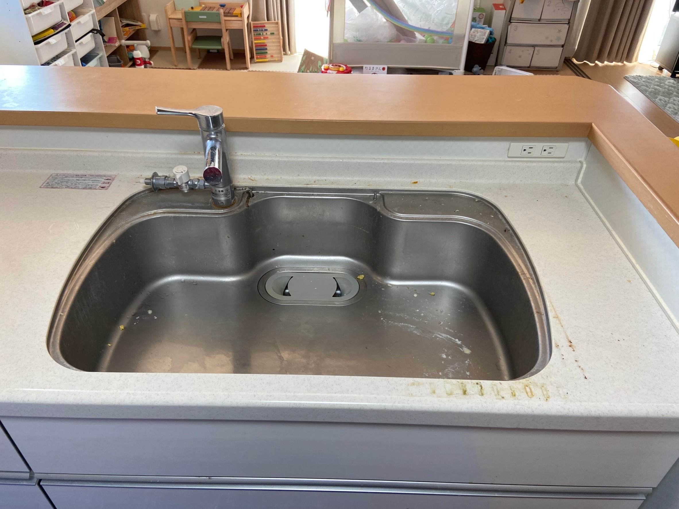 大阪府高槻市のキッチンクリーニングの作業前2