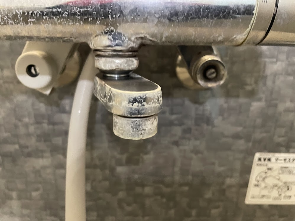 東京都葛飾区の浴室・お風呂クリーニングの作業前1