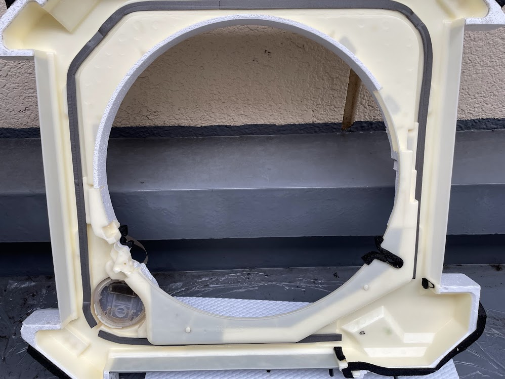 東京都目黒区の業務用天井埋め込みエアコンの作業後1