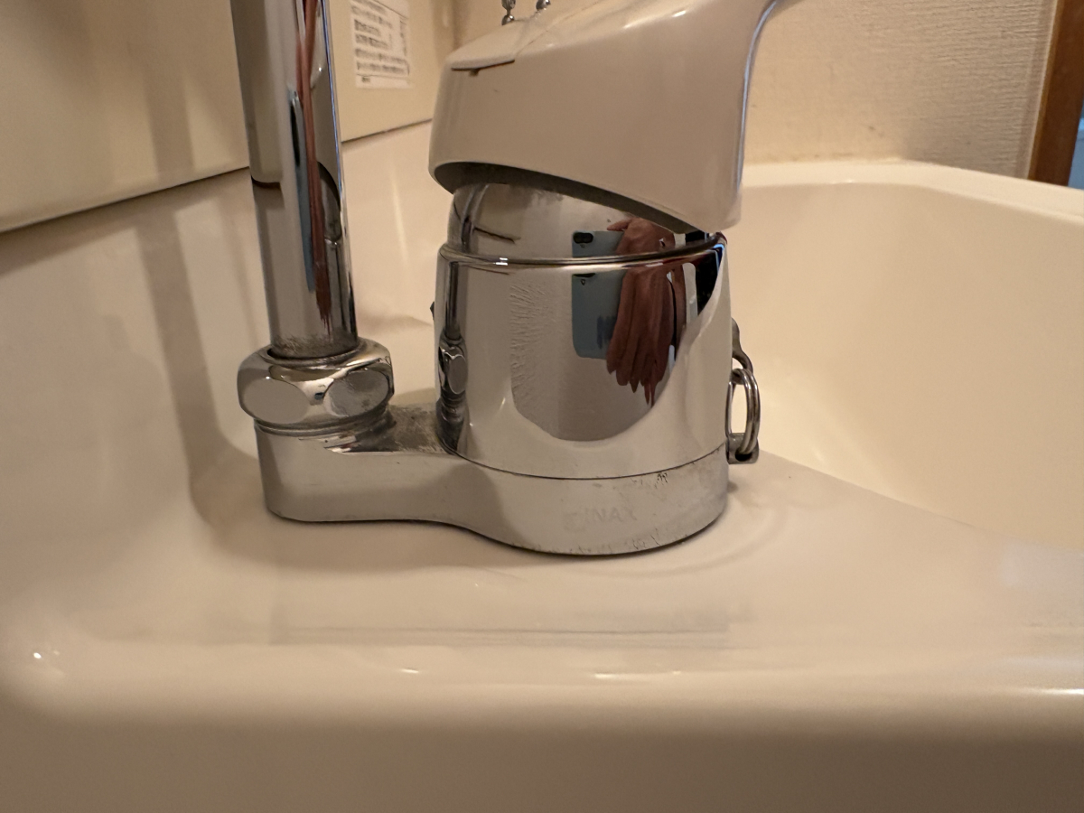 石川県加賀市の洗面所クリーニングの作業後1