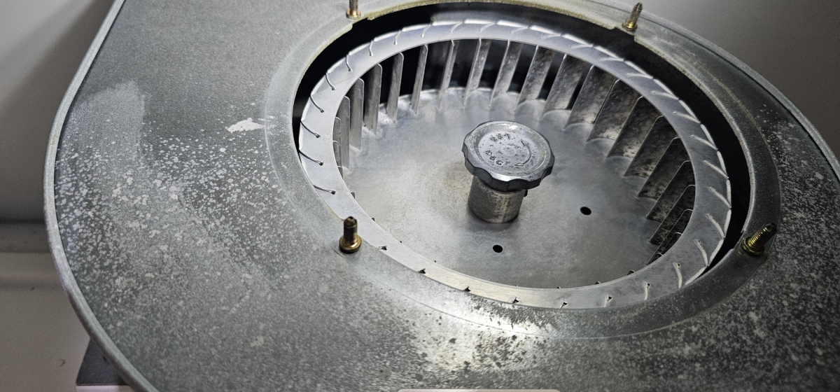 宮崎県西臼杵郡高千穂町のレンジフードクリーニングの作業後2