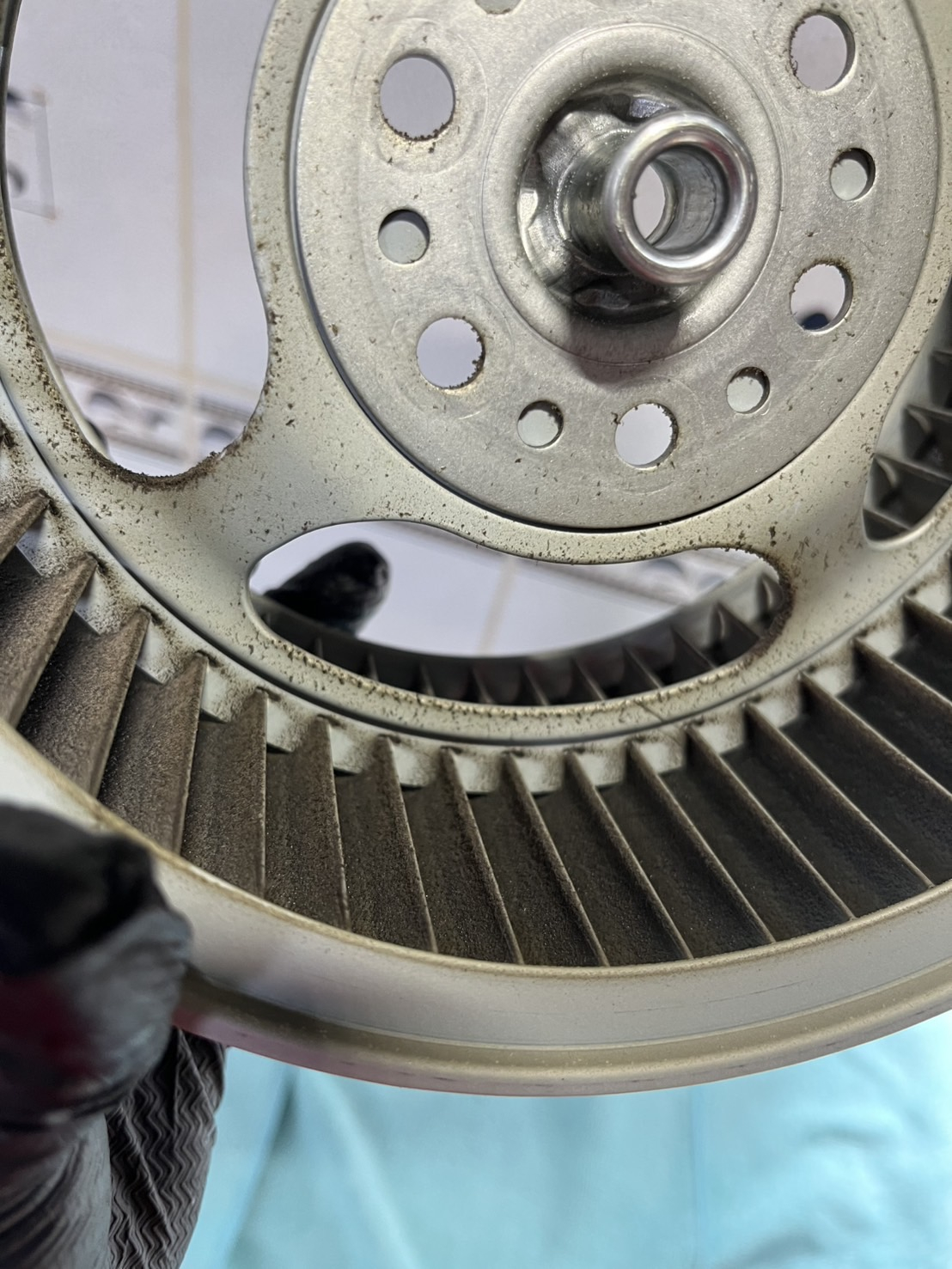 埼玉県川口市のレンジフードクリーニングの作業前3