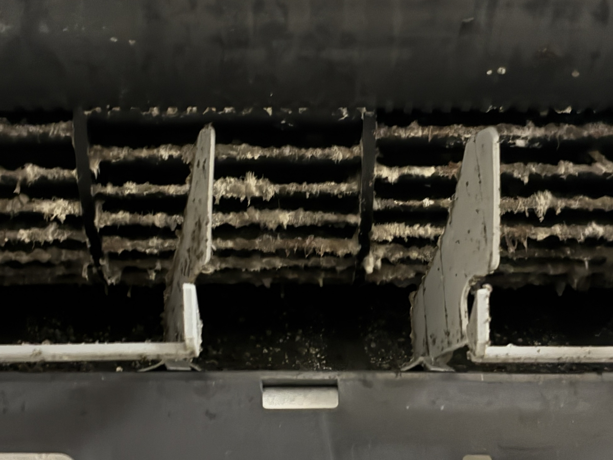 茨城県取手市の壁掛けエアコンの作業前1