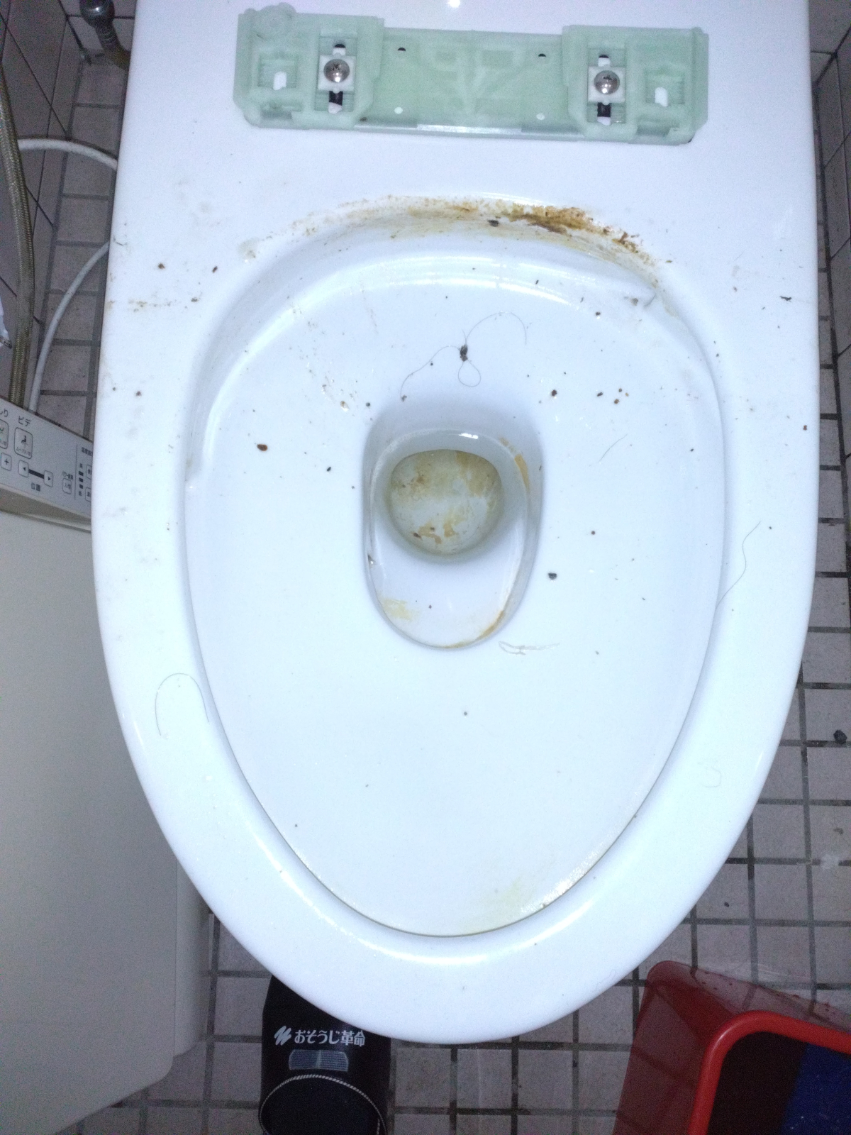 愛知県豊橋市のトイレクリーニングの作業前2