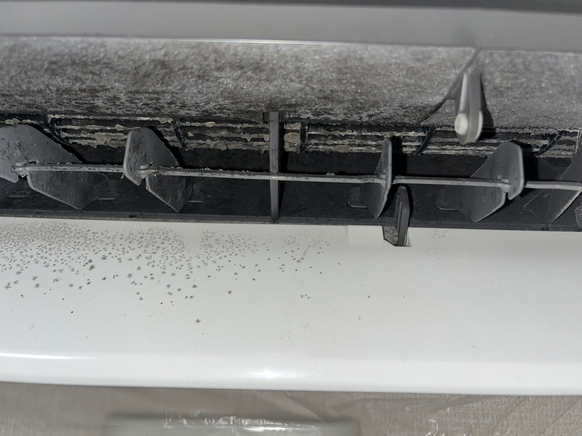 千葉県船橋市の壁掛けエアコンの作業前1