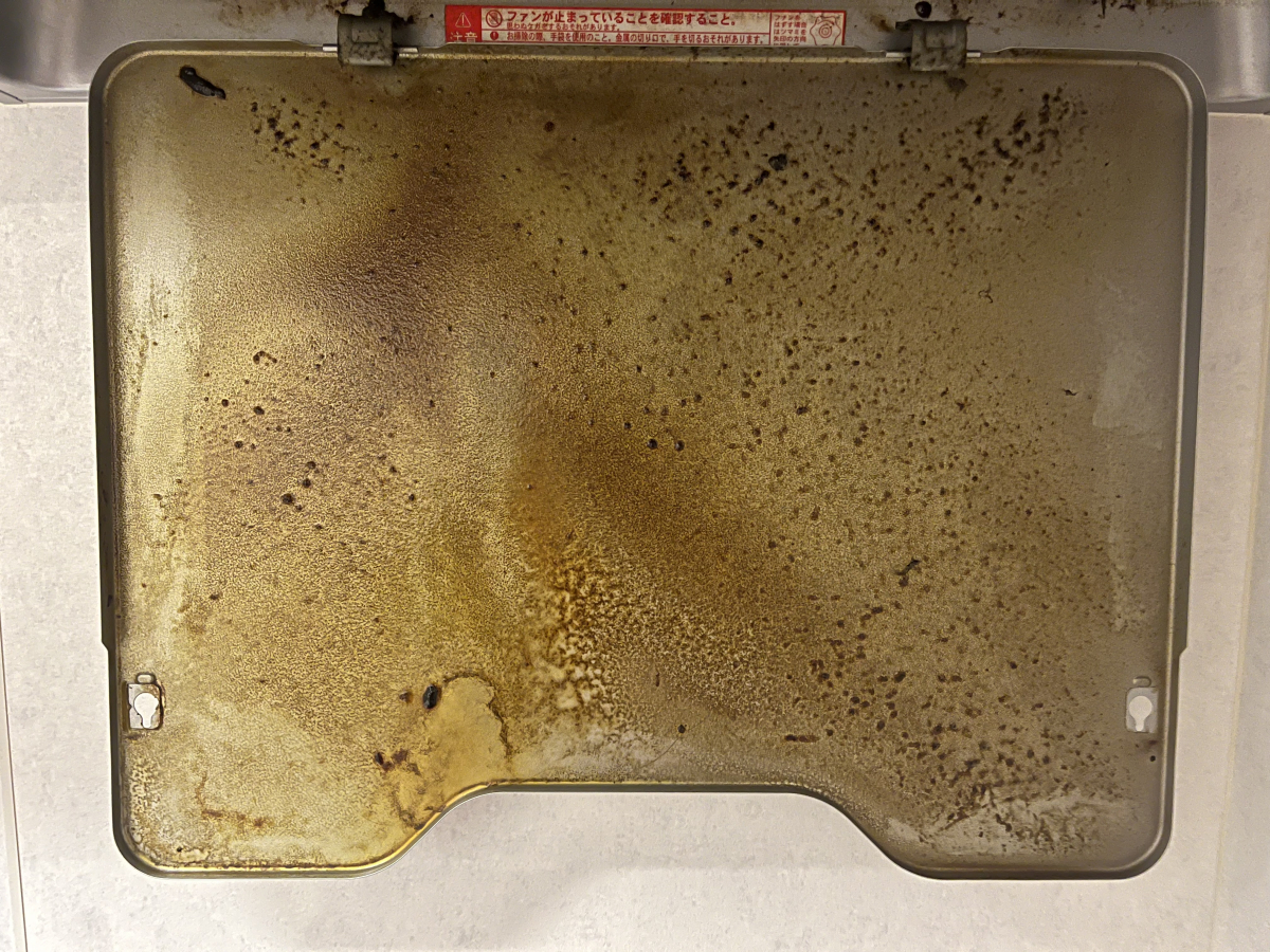 千葉県船橋市のレンジフードクリーニングの作業前2