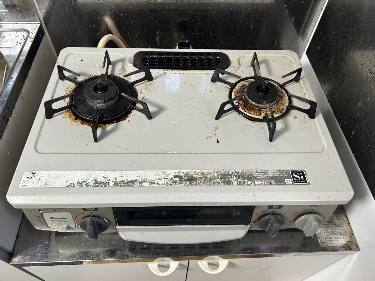 神奈川県横浜市青葉区のキッチンクリーニングの作業前1