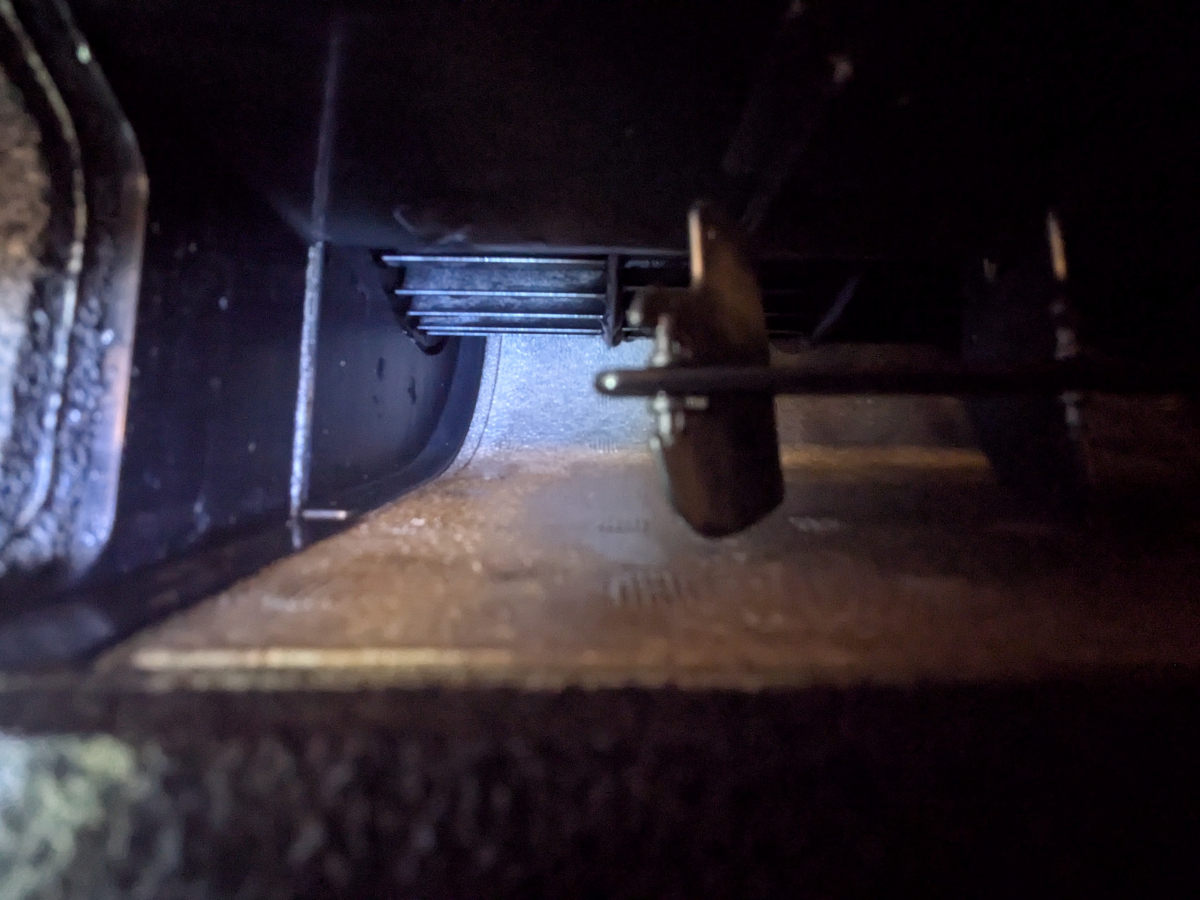 鳥取県八頭郡八頭町の壁埋め込みエアコンの作業後1