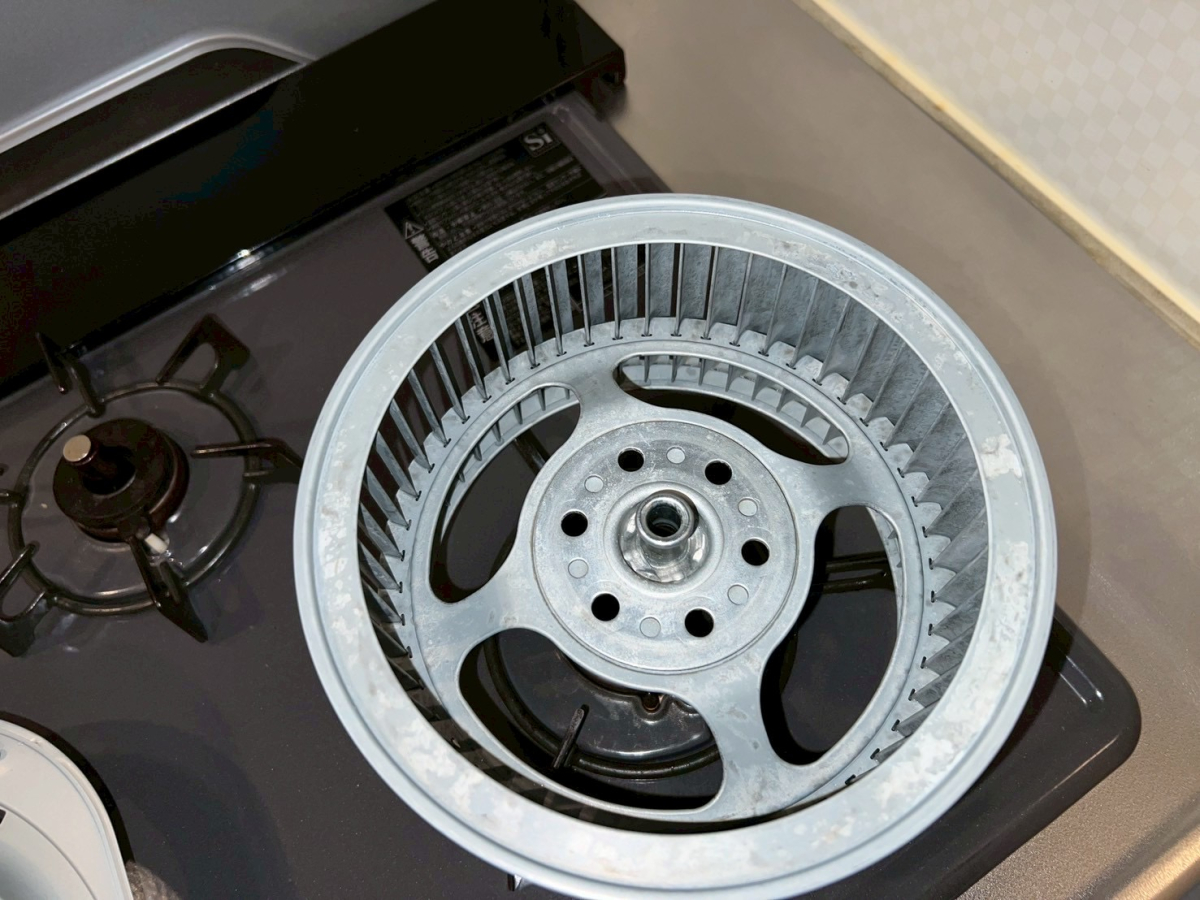 東京都豊島区のレンジフードクリーニングの作業後2