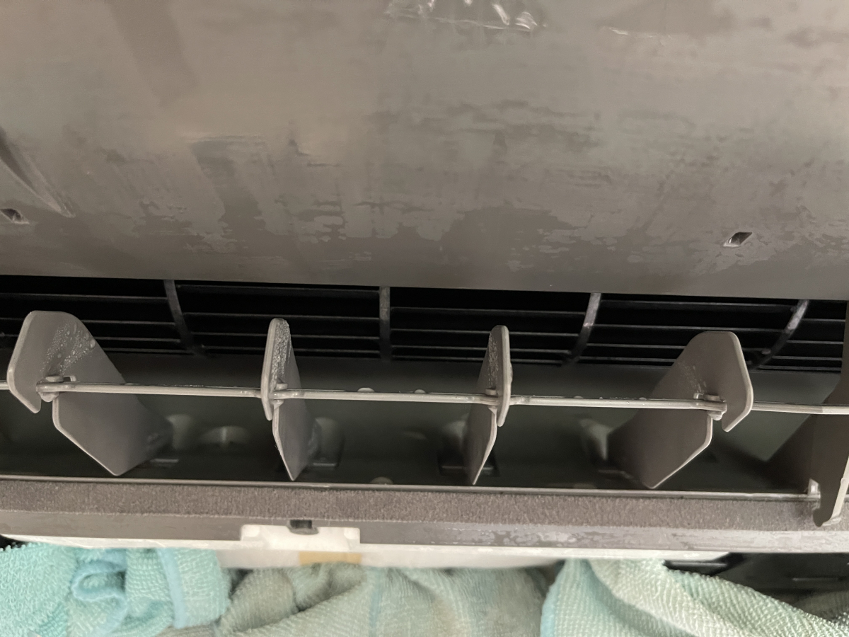 神奈川県横浜市戸塚区のお掃除機能付きエアコンの作業後3