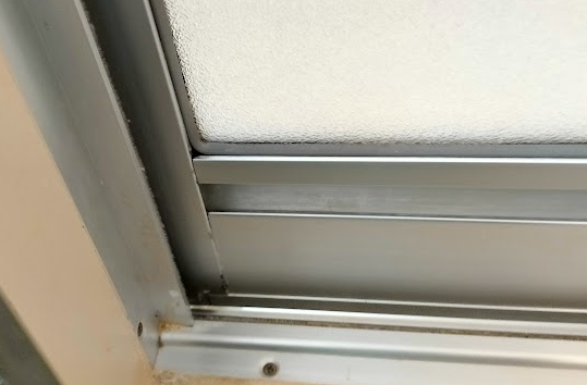 愛知県瀬戸市の窓ガラス・サッシクリーニングの作業後1