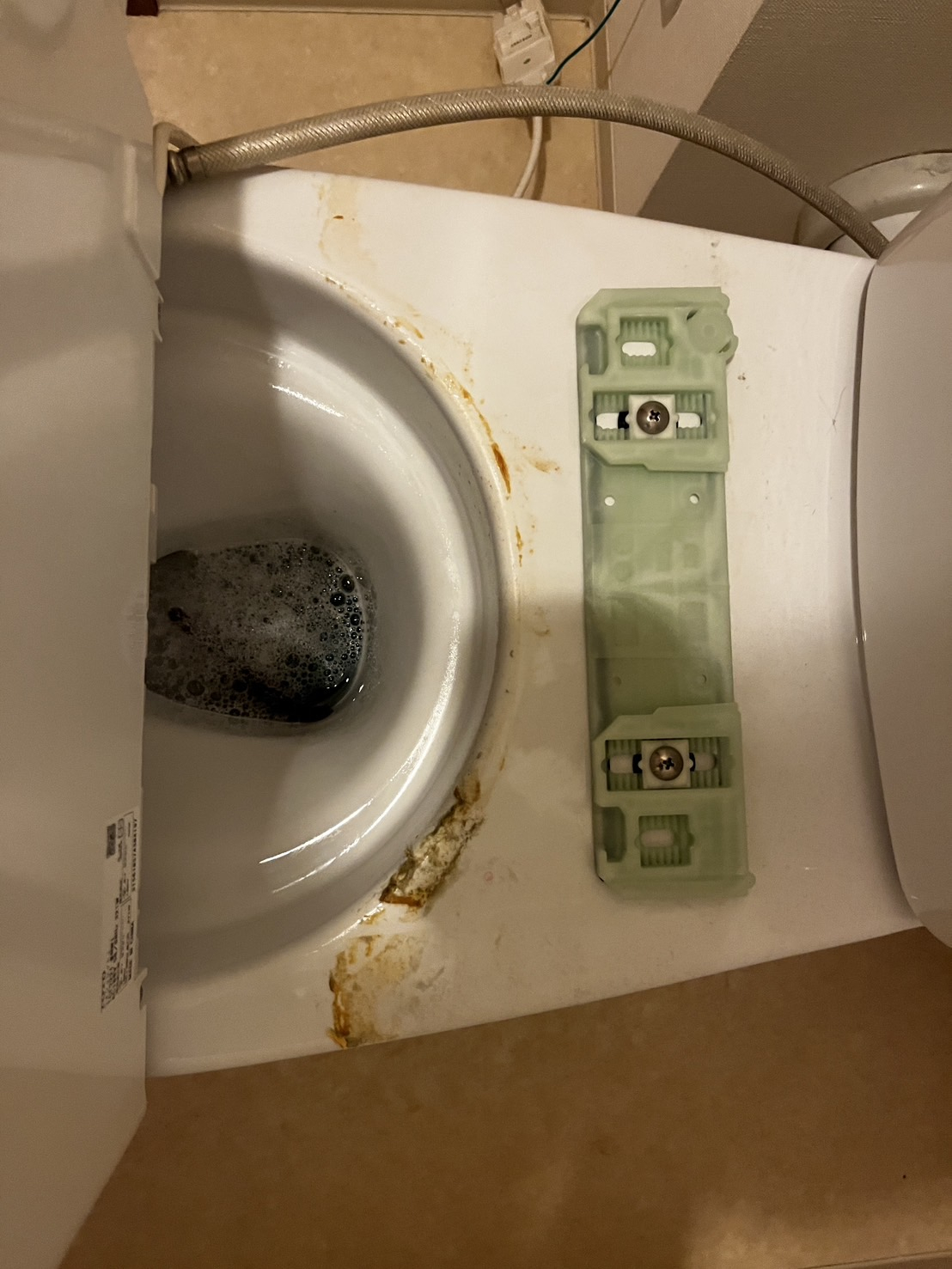 愛知県名古屋市天白区の賃貸住宅入居前の簡易クリーニングの作業前1