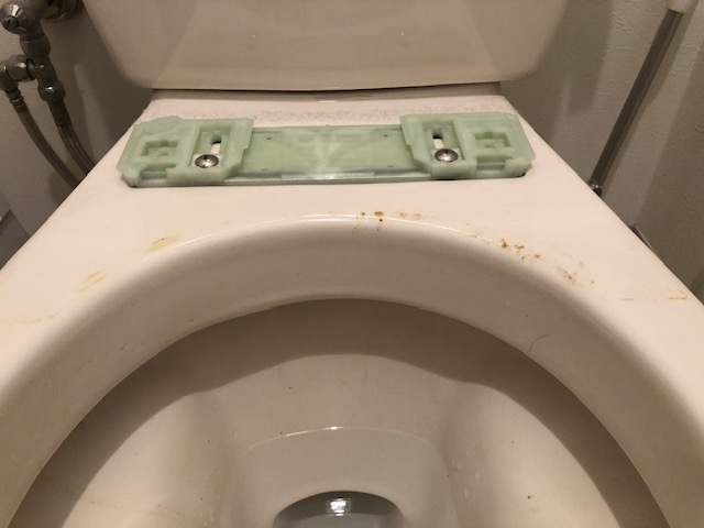 神奈川県横浜市鶴見区のトイレクリーニングの作業前3