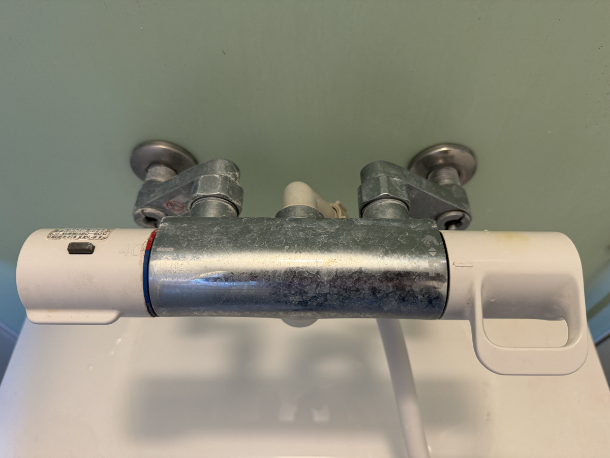 埼玉県三郷市の浴室・お風呂クリーニングの作業前1