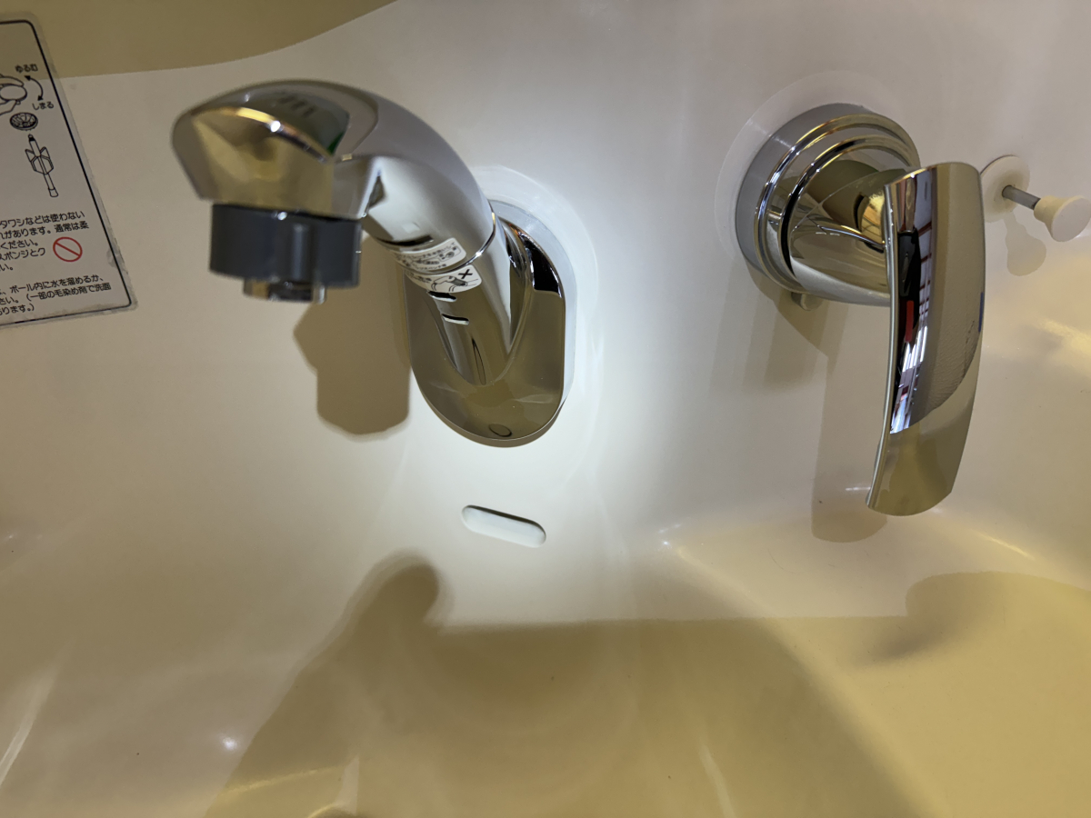 埼玉県三郷市の洗面所クリーニングの作業後1