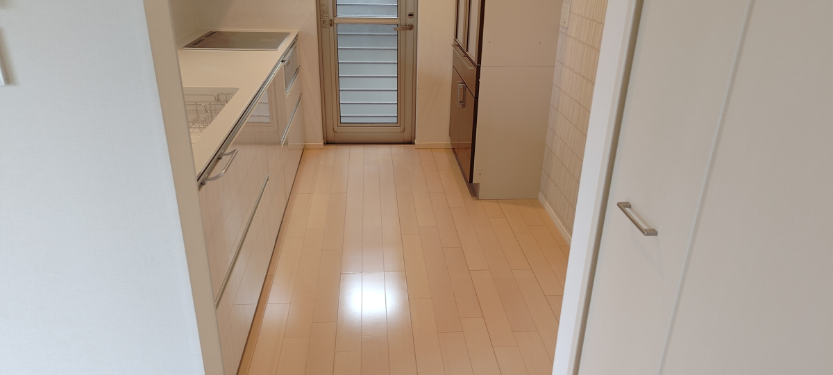 静岡県浜松市浜名区のフローリングクリーニングの作業後2