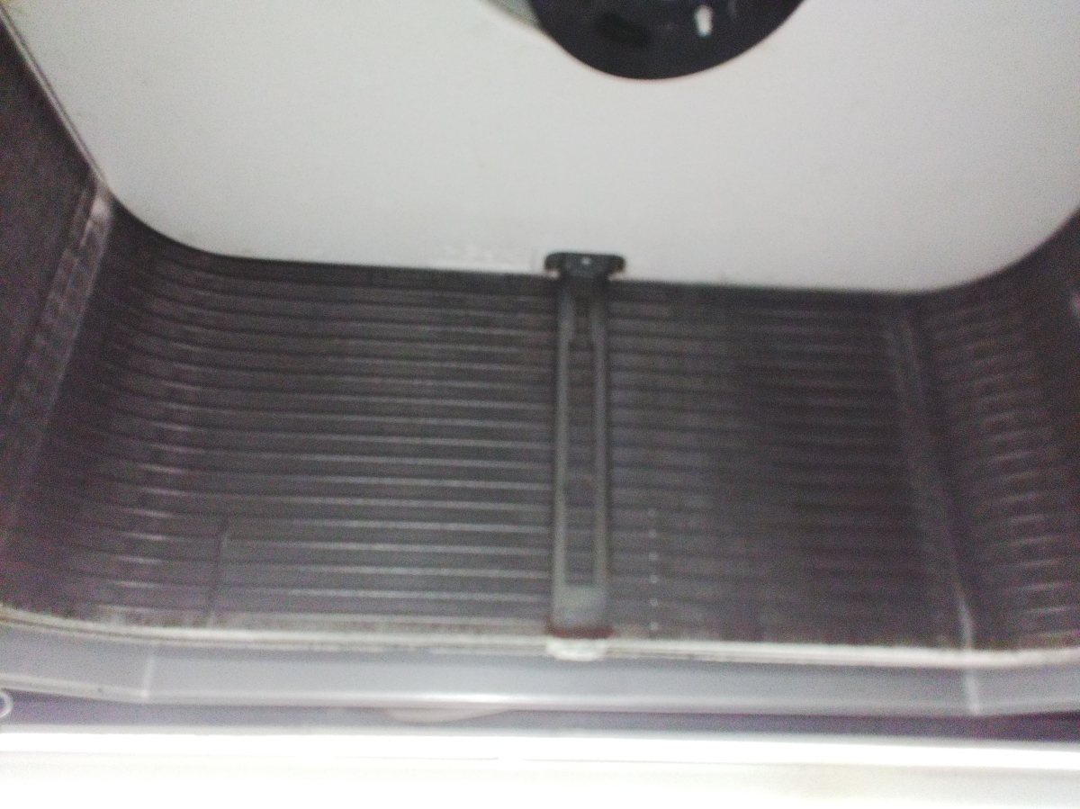 鹿児島県鹿児島市の業務用天井埋め込みエアコンの作業後3