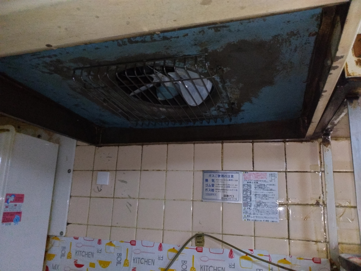 鹿児島県鹿児島市のレンジフードクリーニングの作業後1