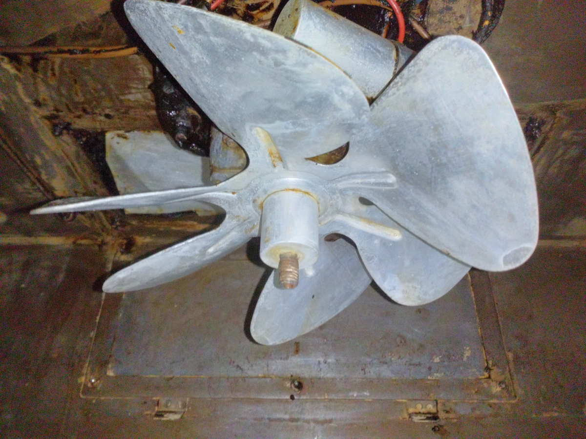 鹿児島県鹿児島市のレンジフードクリーニングの作業後2