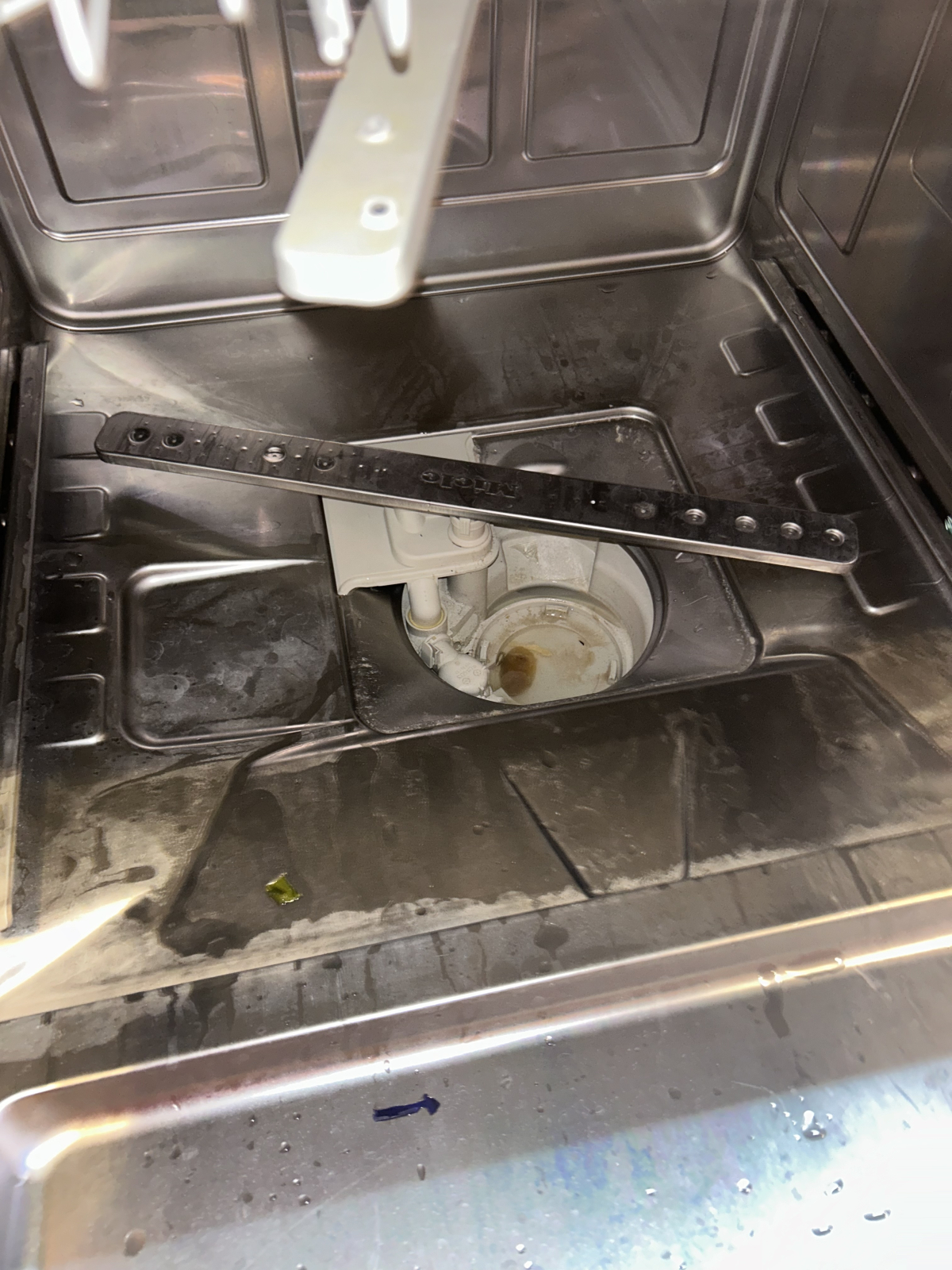 東京都葛飾区のキッチンクリーニングの作業前1