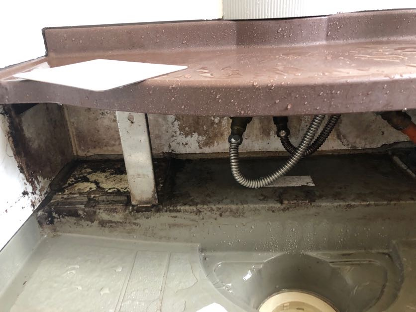 東京都千代田区麹町の浴室・お風呂クリーニングの作業前1