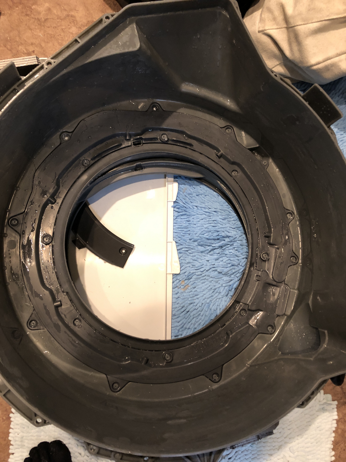 東京都葛飾区の洗濯機分解クリーニングの作業後1