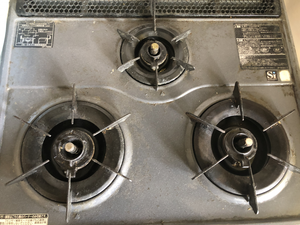 東京都葛飾区のキッチンクリーニングの作業前1