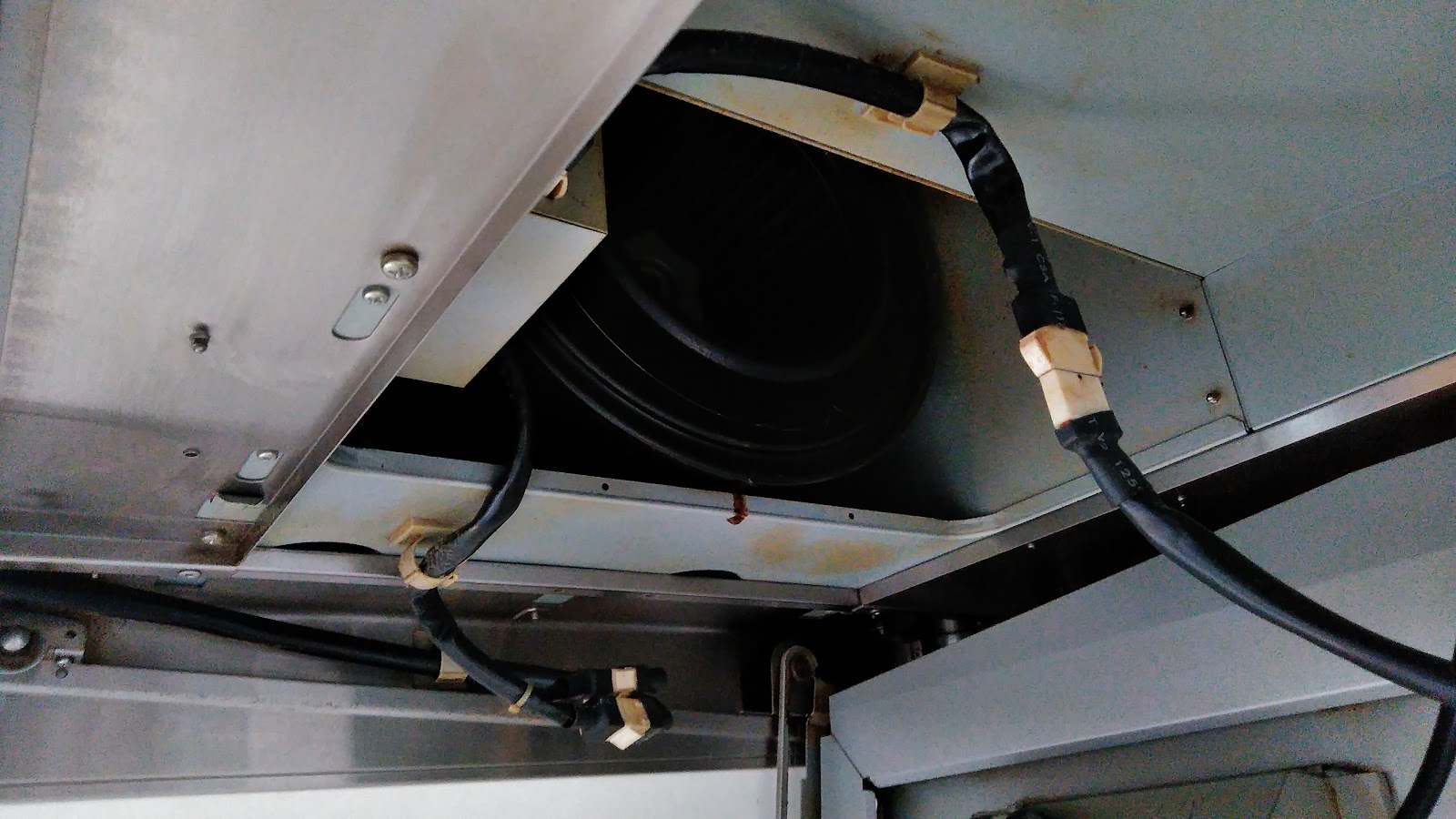 東京都日野市のキッチンクリーニングの作業前2