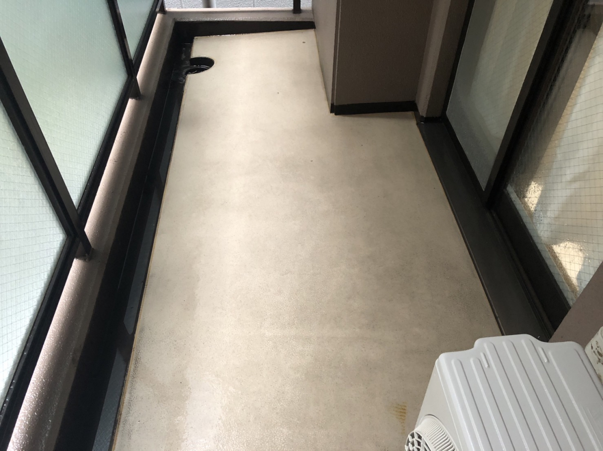 大阪府大阪市天王寺区のベランダ・バルコニークリーニングの作業後1