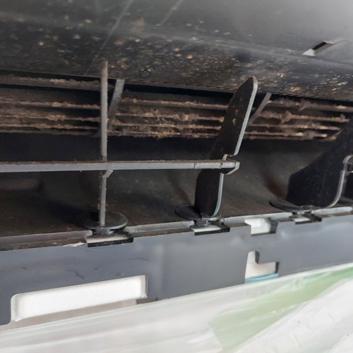 東京都立川市の壁掛けエアコンの作業前2