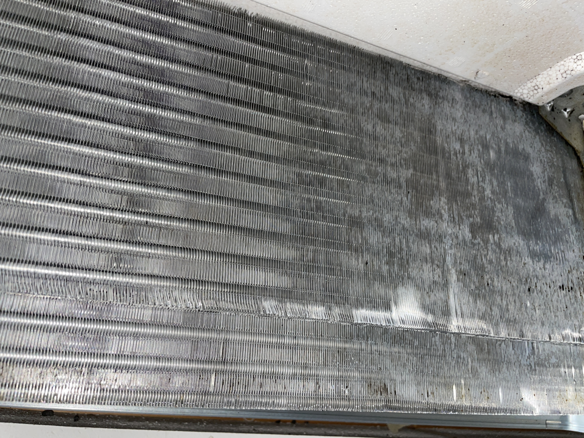 愛知県名古屋市名東区の業務用天井埋め込みエアコンの作業後3