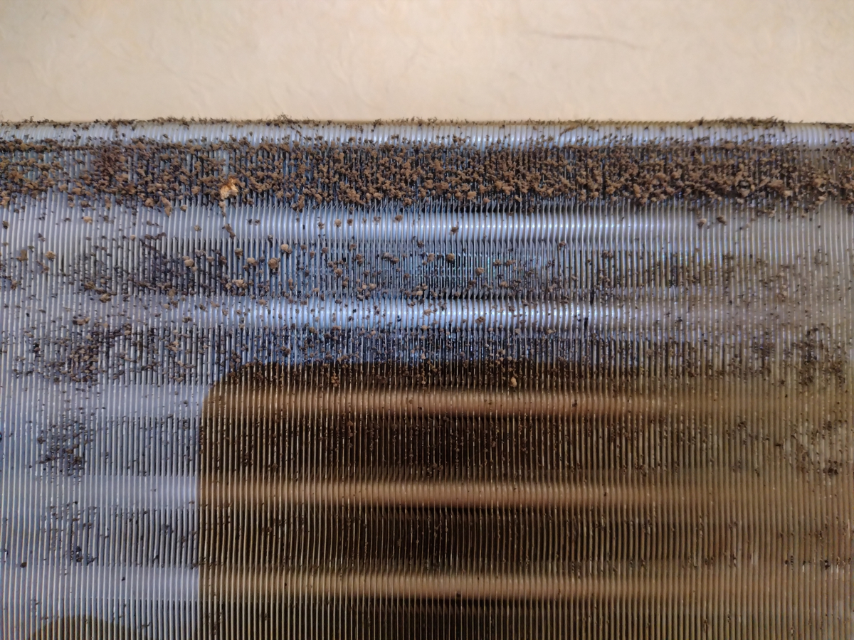 埼玉県さいたま市岩槻区の壁掛けエアコンの作業前2