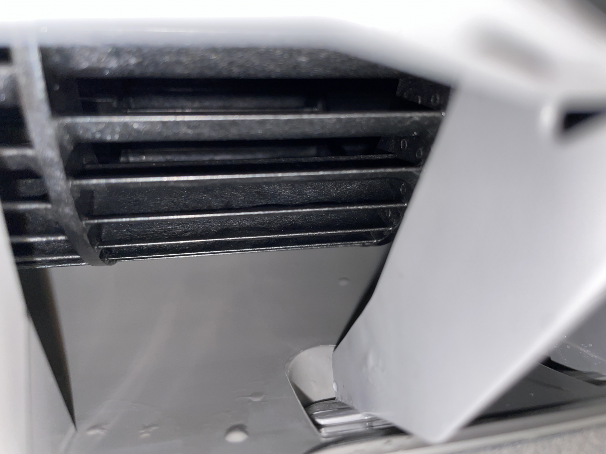 愛知県長久手市のお掃除機能付きエアコンの作業後1