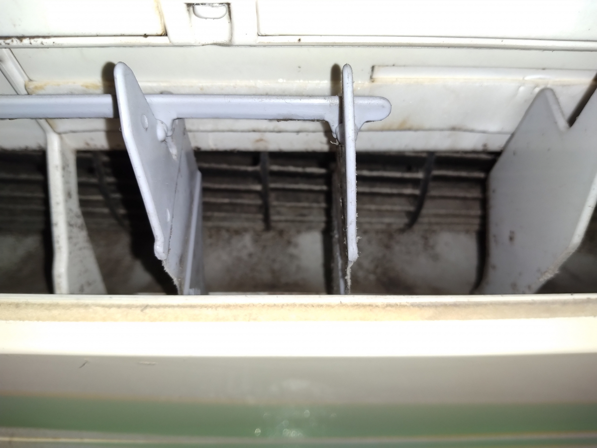 埼玉県さいたま市岩槻区の壁掛けエアコンの作業前1