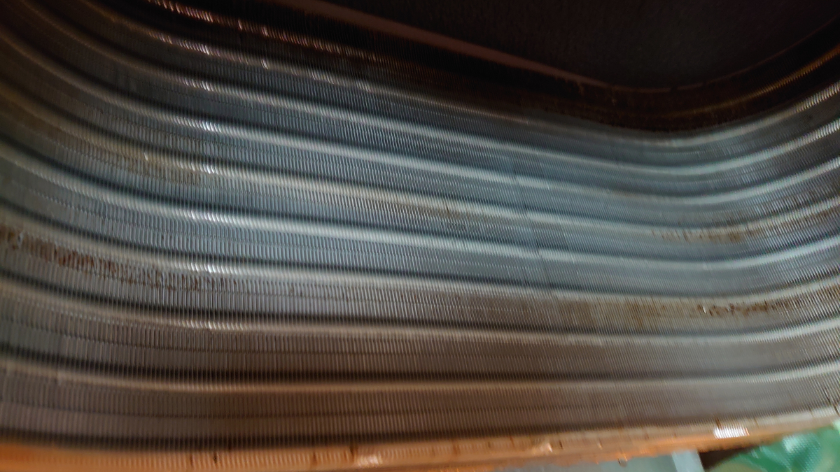 東京都小平市の業務用天井埋め込みエアコンの作業後1