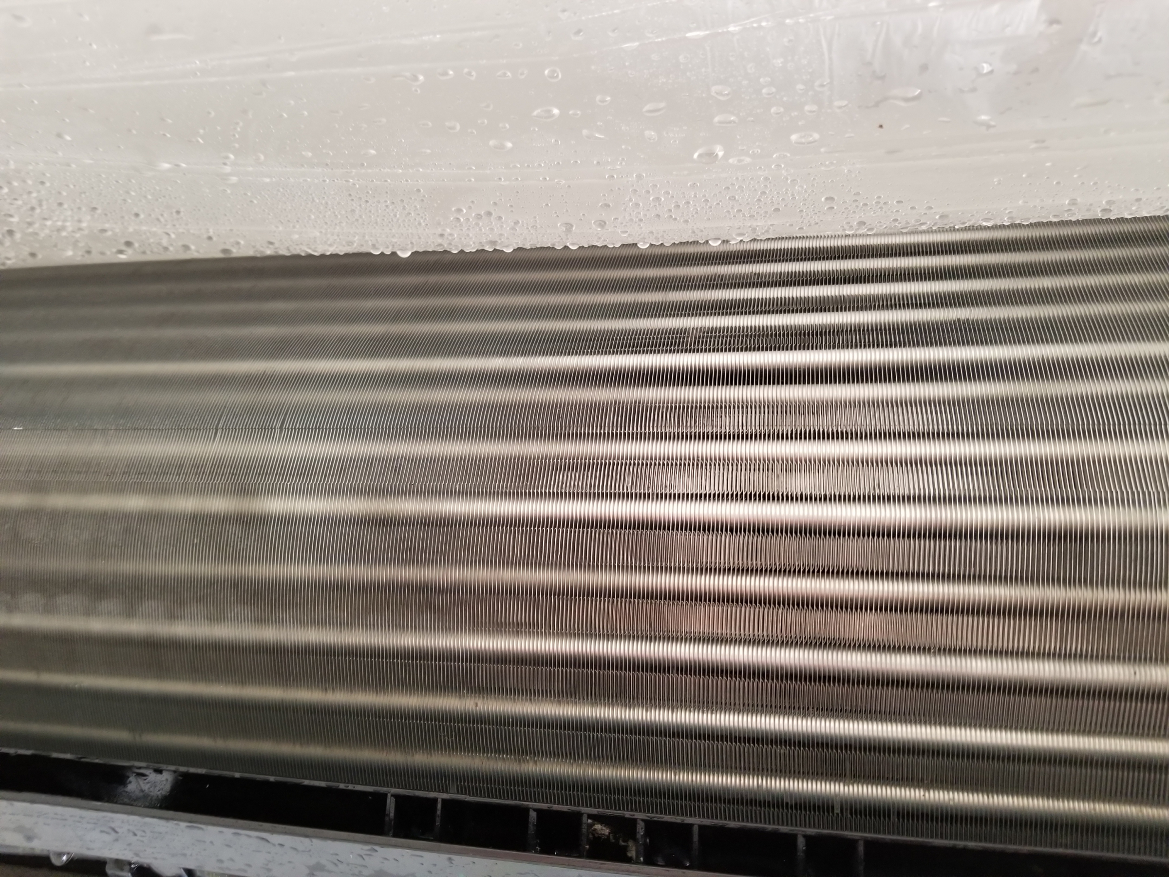 千葉県八街市沖の壁掛けエアコンの作業後1