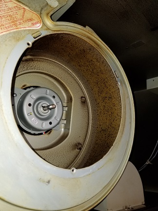 千葉県八街市沖のレンジフードクリーニングの作業前1