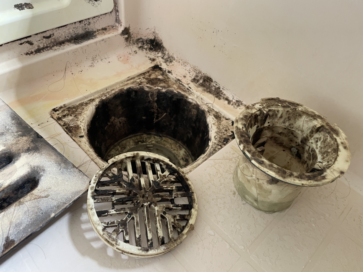 愛知県名古屋市天白区の浴室・お風呂クリーニングの作業前1