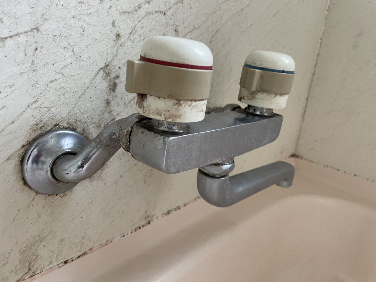 愛知県名古屋市天白区の浴室・お風呂クリーニングの作業前2