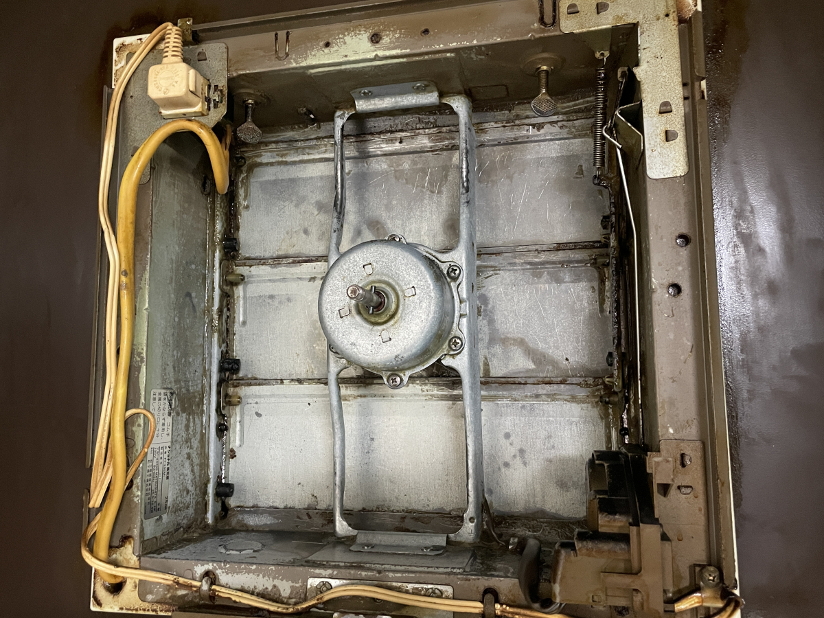 愛知県名古屋市北区のレンジフードクリーニングの作業後1