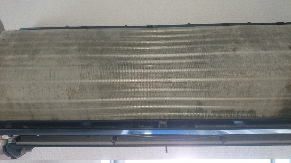 東京都東大和市の壁掛けエアコンの作業前1