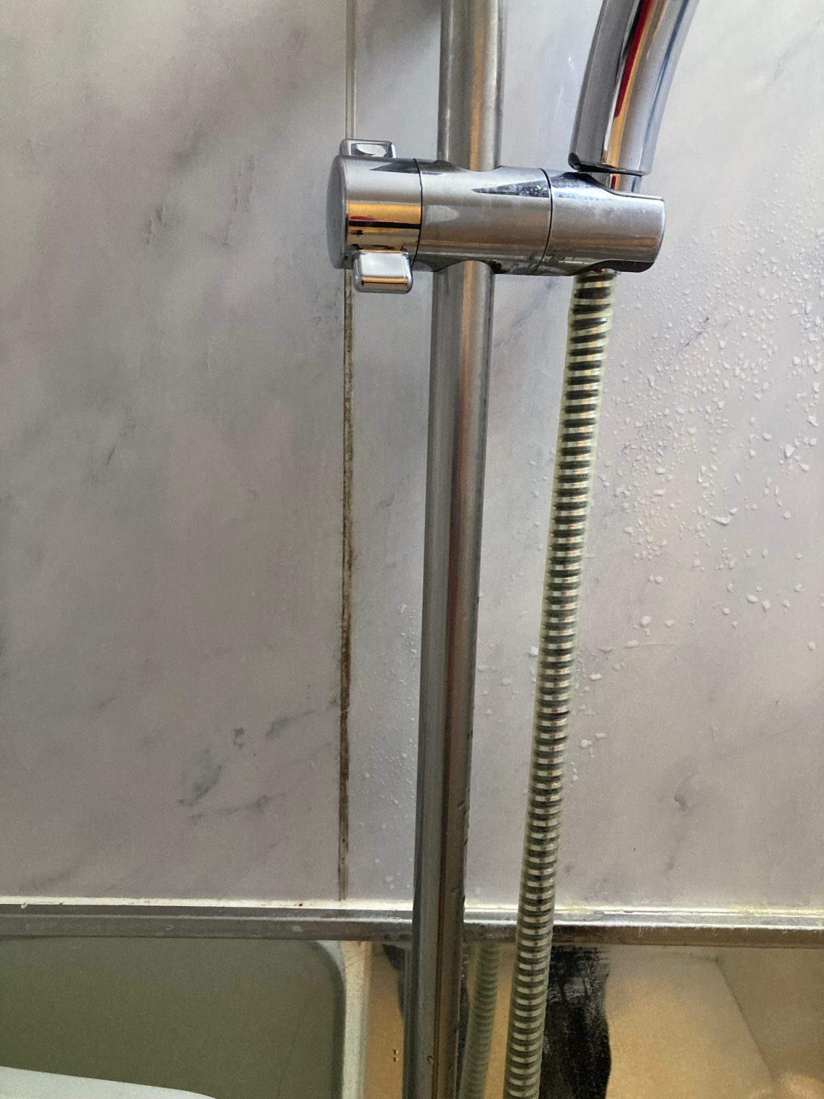 東京都港区の浴室・お風呂クリーニングの作業前2