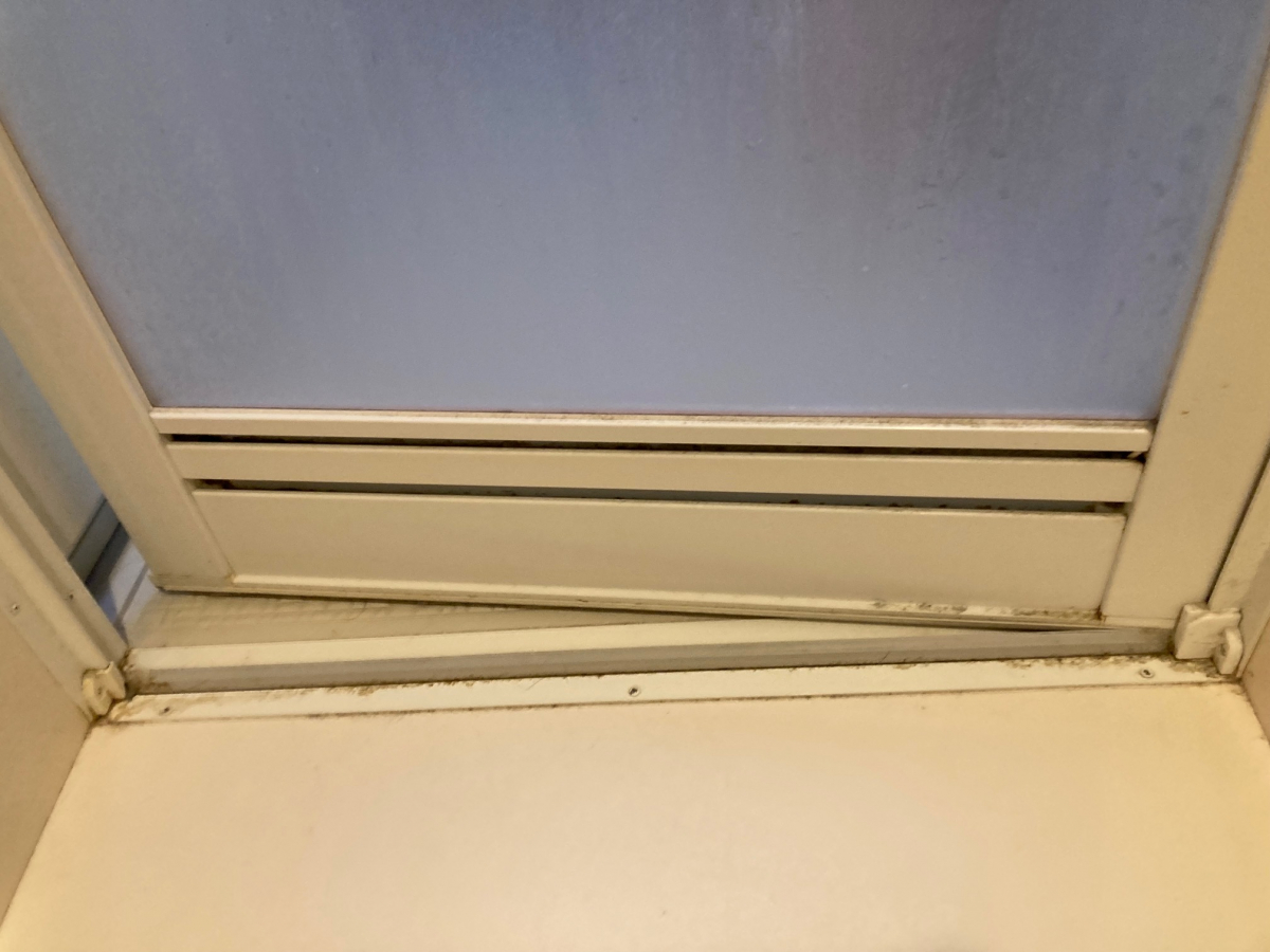 東京都港区の浴室・お風呂クリーニングの作業前3