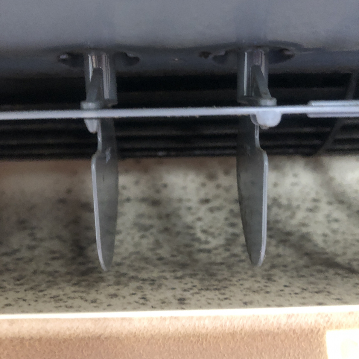 香川県高松市国分寺町の壁掛けエアコンの作業前1