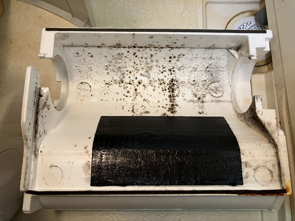 神奈川県川崎市高津区の壁埋め込みエアコンの作業前2