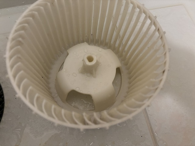 神奈川県鎌倉市の浴室・お風呂クリーニングの作業後2