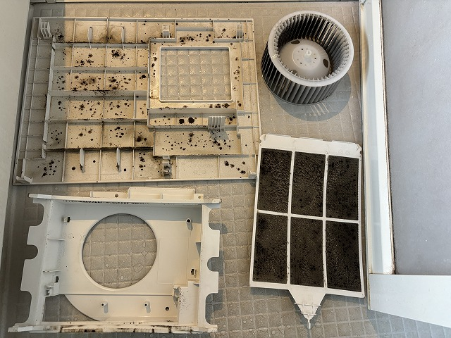 神奈川県鎌倉市の浴室乾燥機クリーニングの作業前1