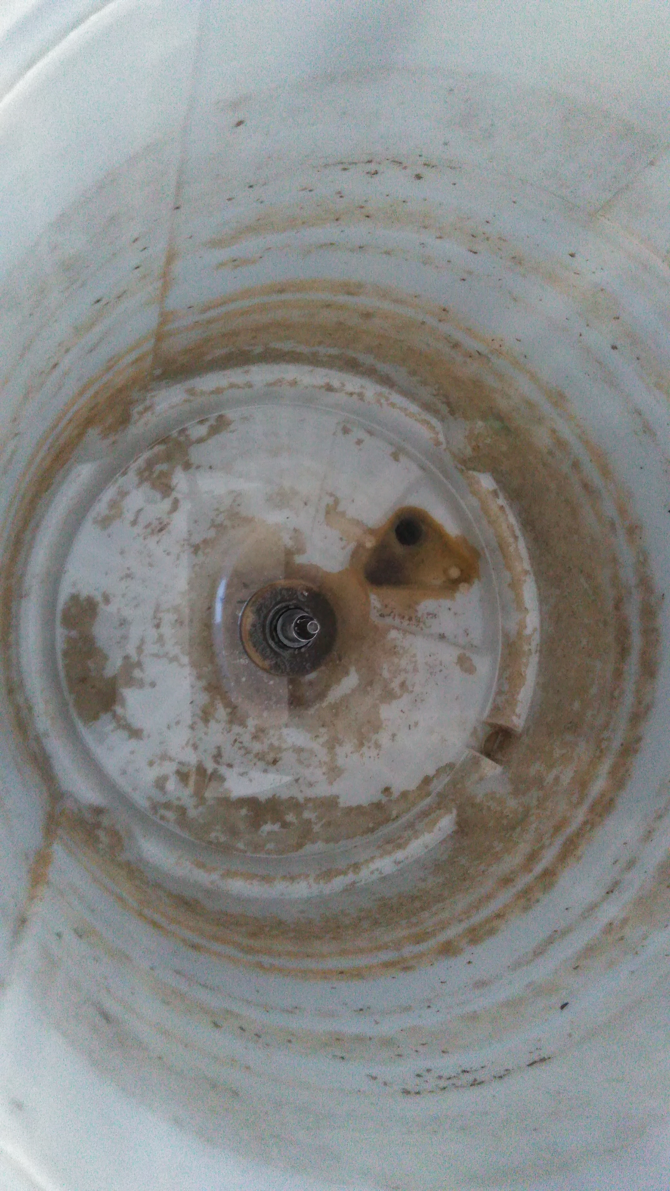 新潟県上越市国府の洗濯機分解クリーニングの作業前2